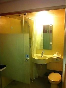 Yi Bai Chain Hotel Xiamen Esterno foto