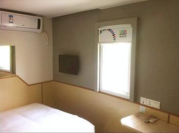 Yi Bai Chain Hotel Xiamen Esterno foto